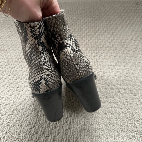 WATERPROOF cute booties - Picture 3 of 4